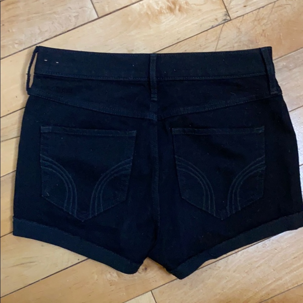 Hollister high waisted black shorts - Picture 2 of 7